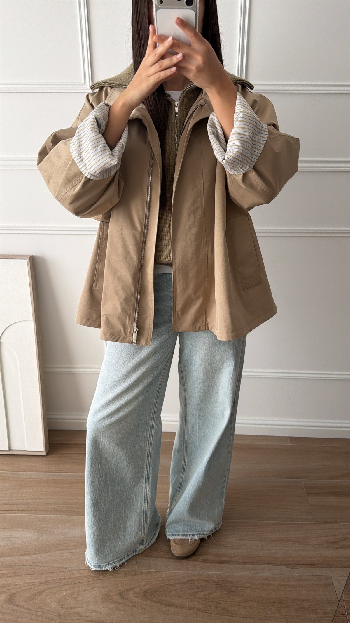 Trench-coat loose à intérieur rayé [beige]