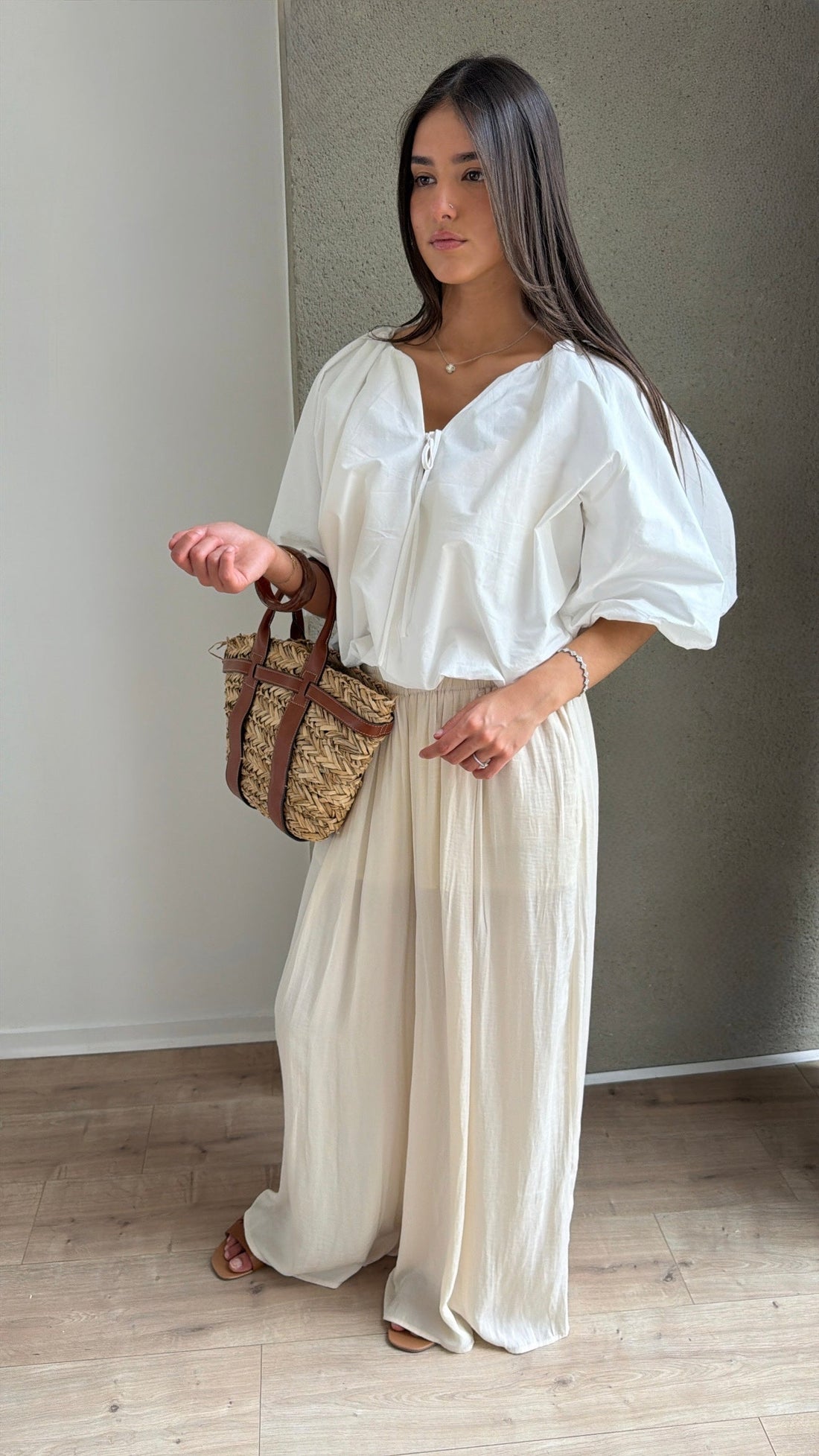 Blouse bouffante à manches 3/4 [blanc]