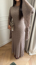 Longue robe en dentelle [taupe]