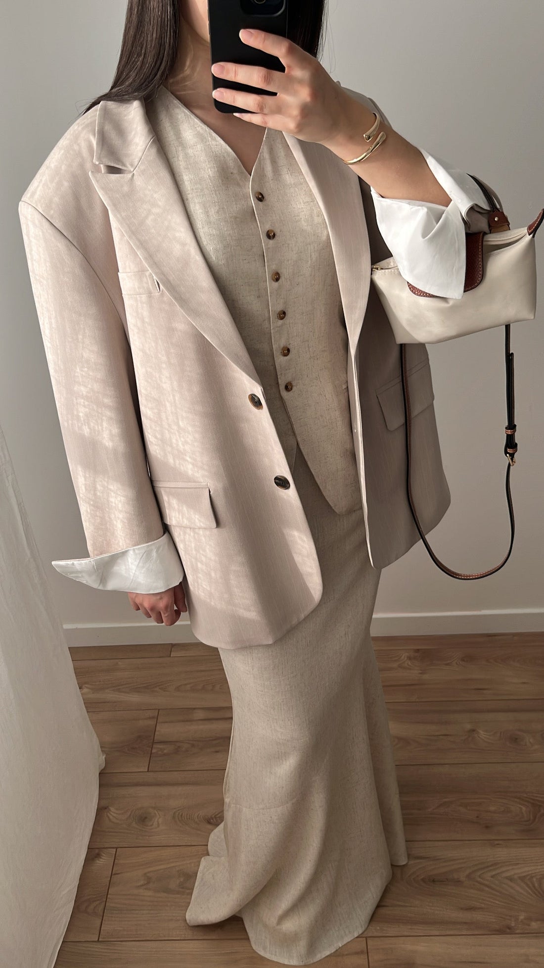 Gilet sans manche en lin [beige]