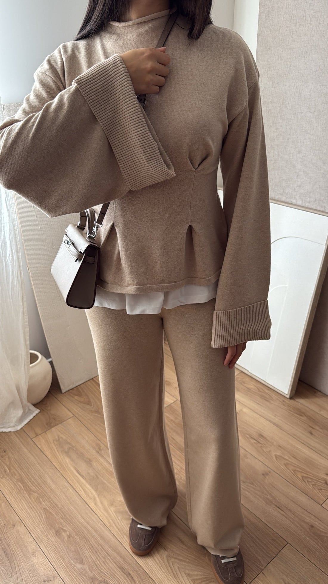 Ensemble cintré à la taille [beige]
