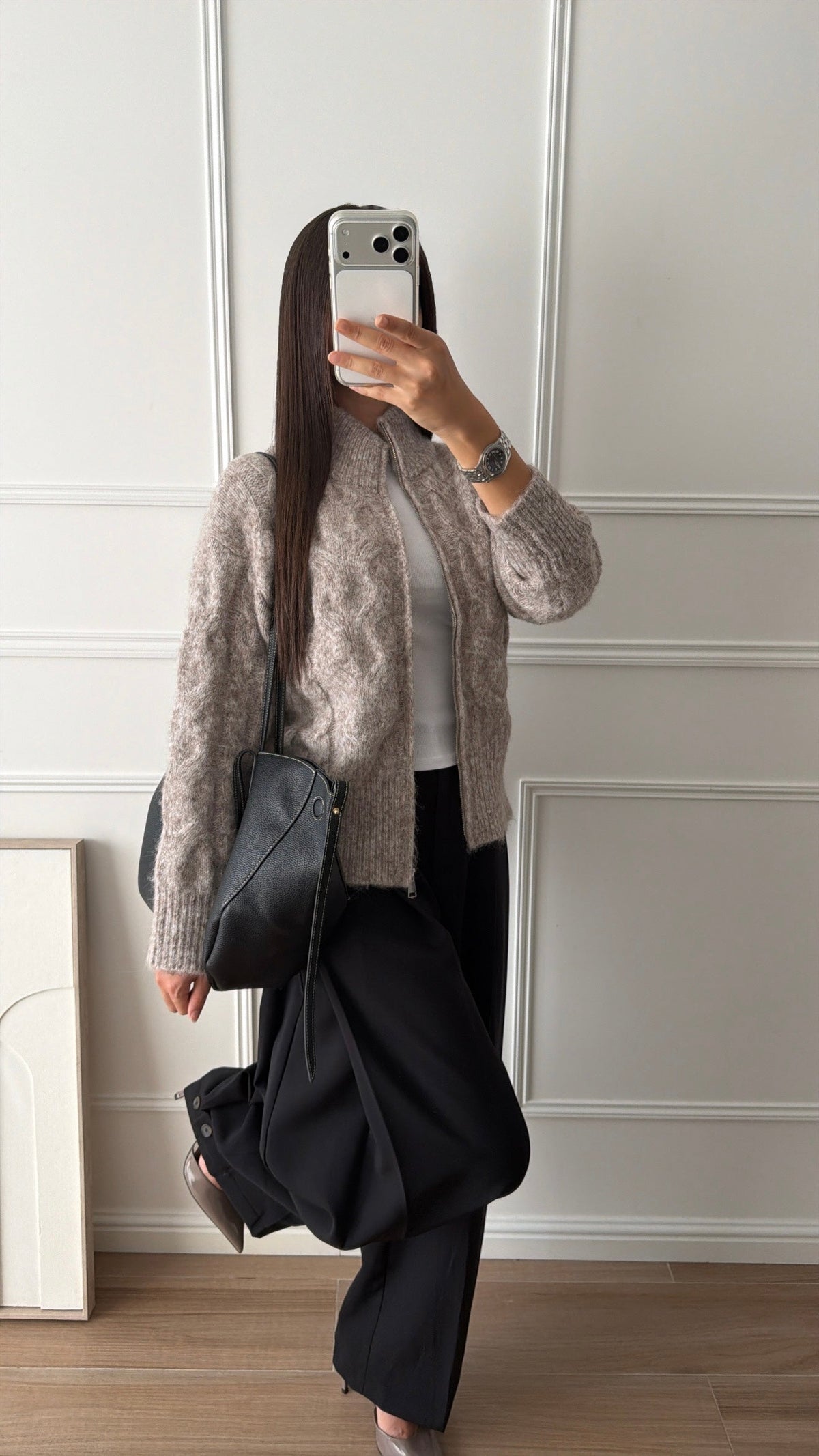 Pantalon ample à plis structuré [noir]