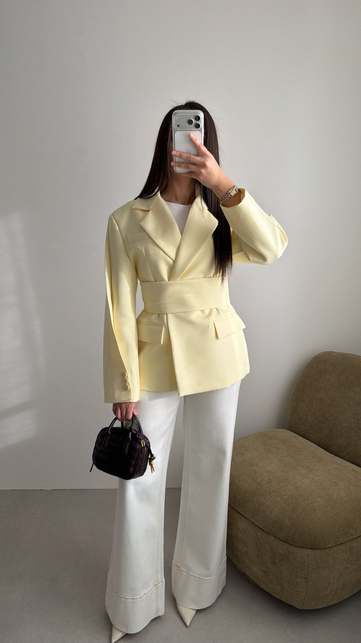 Blazer cintré avec ceinture [jaune pastel]